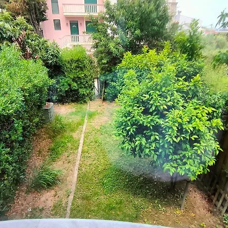 Alex House Garden Apartment *