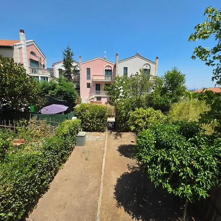 Alex House Garden Nea Iraklitsa