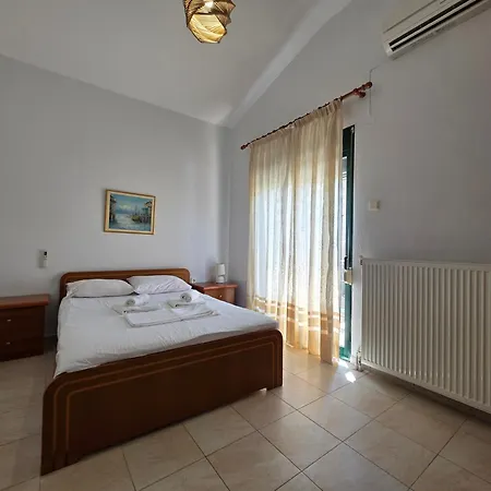 Alex House Garden Apartment