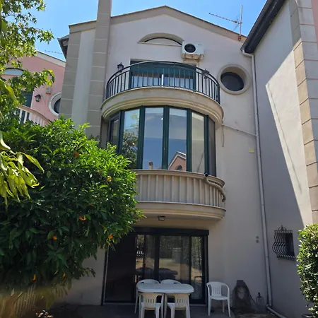 Alex House Garden Apartment *